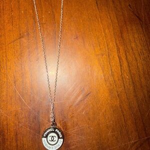 Elegant Silver Pendant Necklace